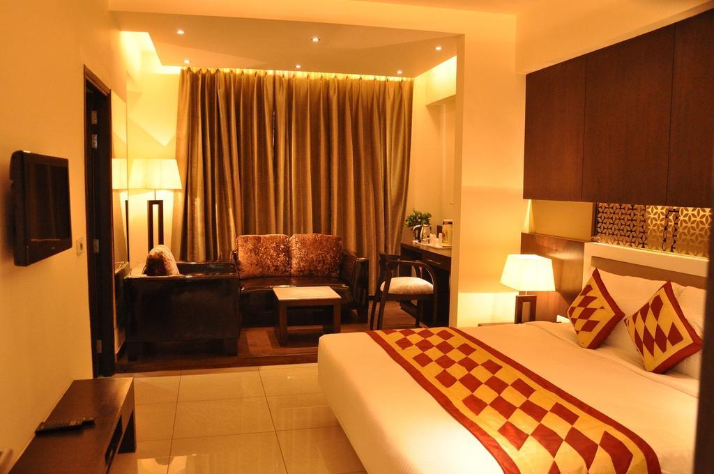 The Taj Vilas Agra  Quarto foto